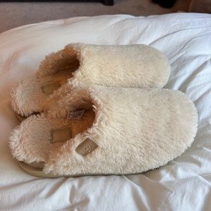 Uggs Fuzz Sugar Slide